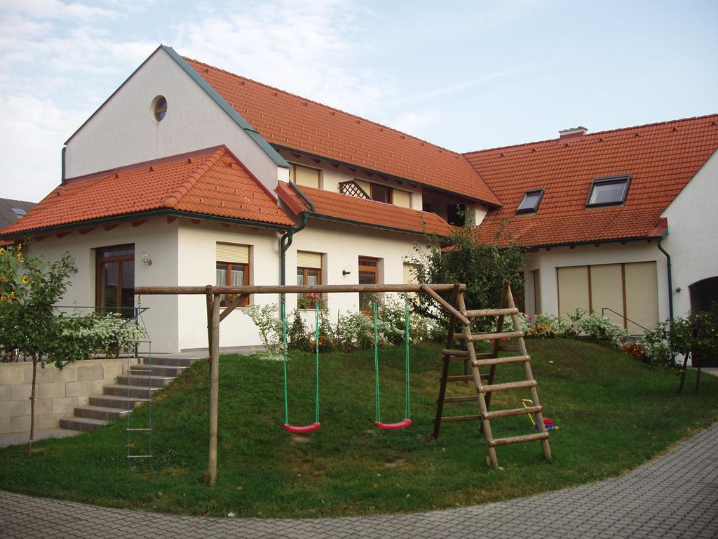 Gaestehaus Strommer Illmitz Exterior foto